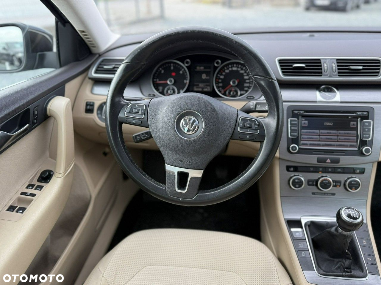 Volkswagen Passat Variant 2.0 Blue TDI SCR Highline - 4