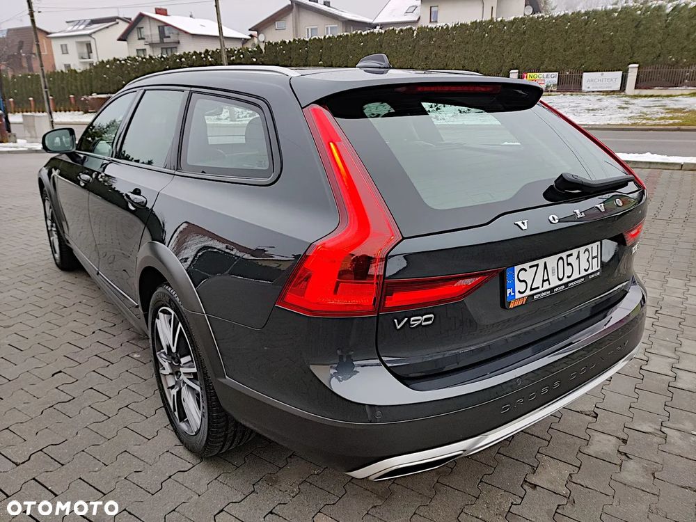 Volvo V90 Cross Country D5 AWD Geartronic Pro - 11