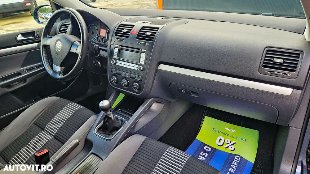 Volkswagen Golf - 15