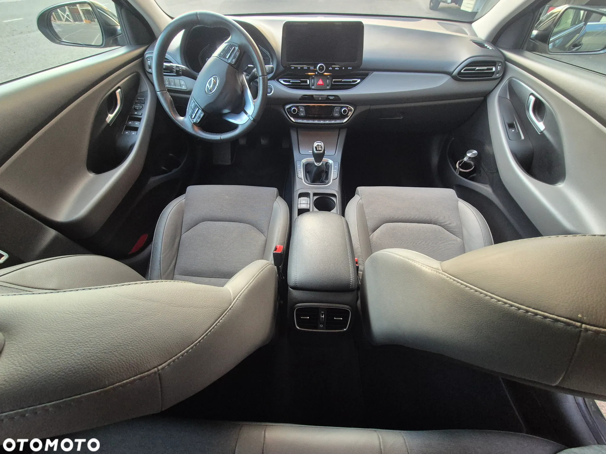 Hyundai i30 1.5 T-GDI 48V Executive - 22