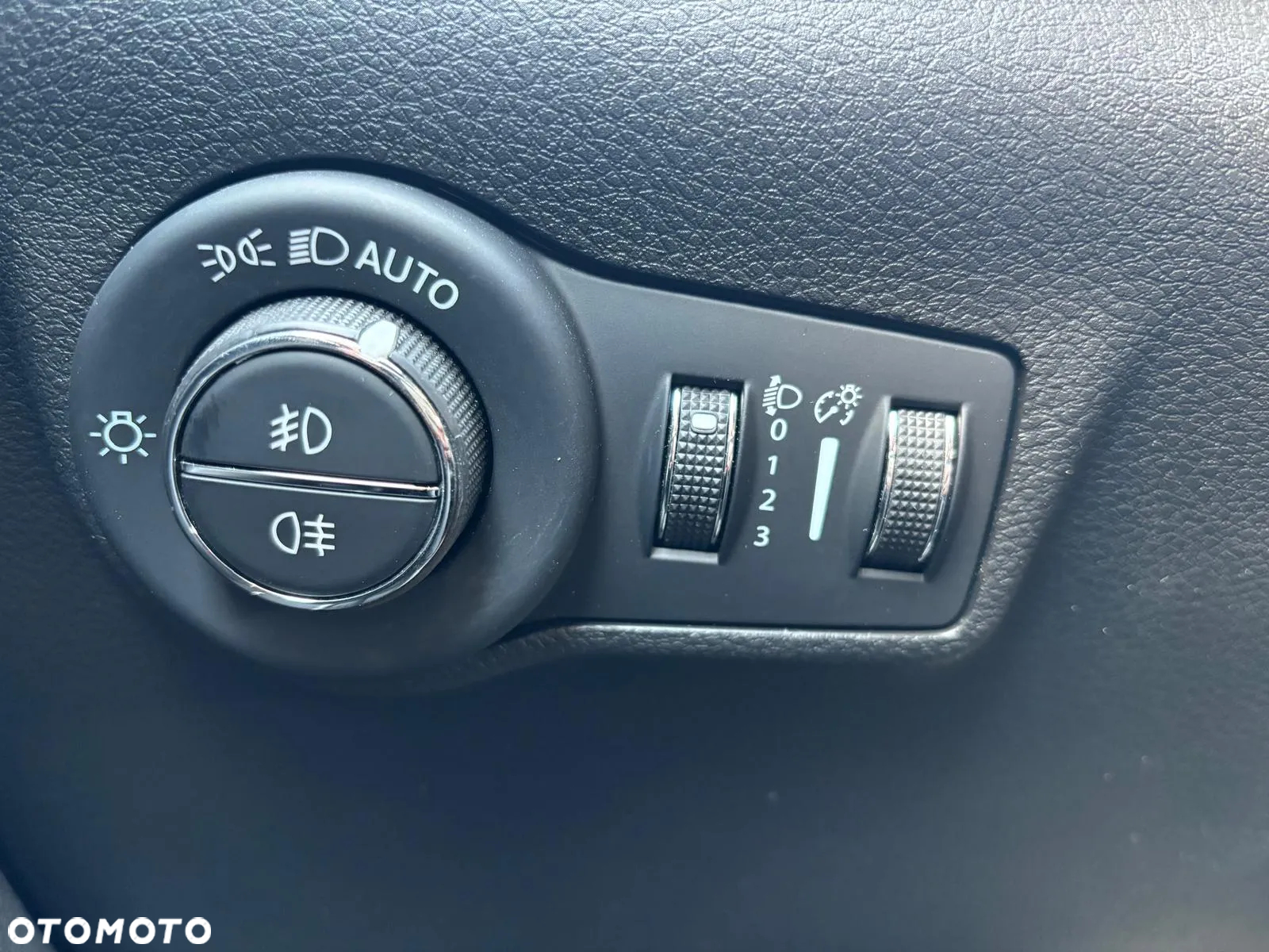 Jeep Compass 1.5 T4 mHEV Upland FWD S&S DCT - 14