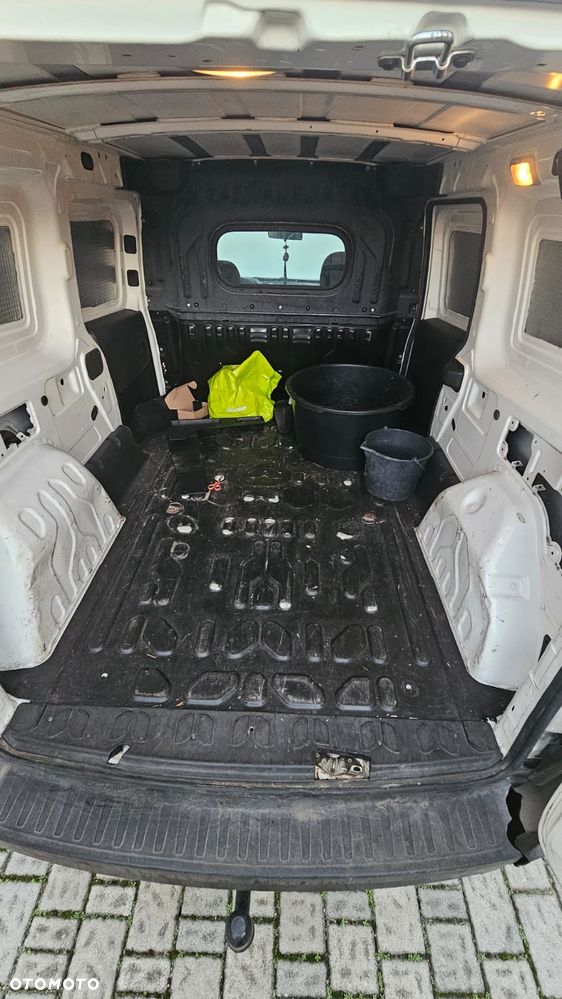 Fiat Doblo Cargo - 16