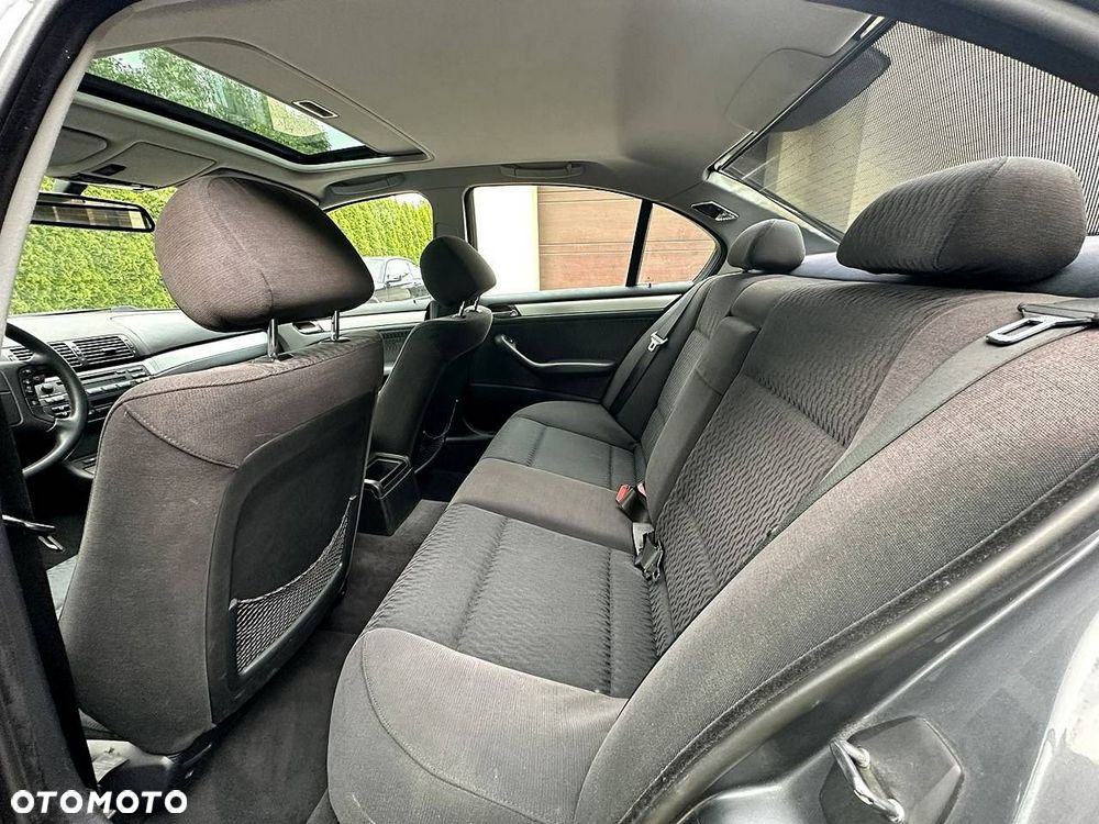 BMW Seria 3 - 16