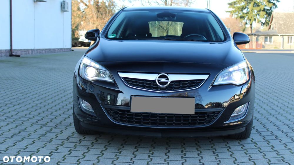 Opel Astra 1.4 Turbo Cosmo - 1