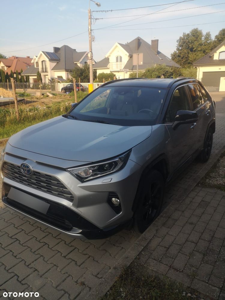 Toyota RAV4 - 1