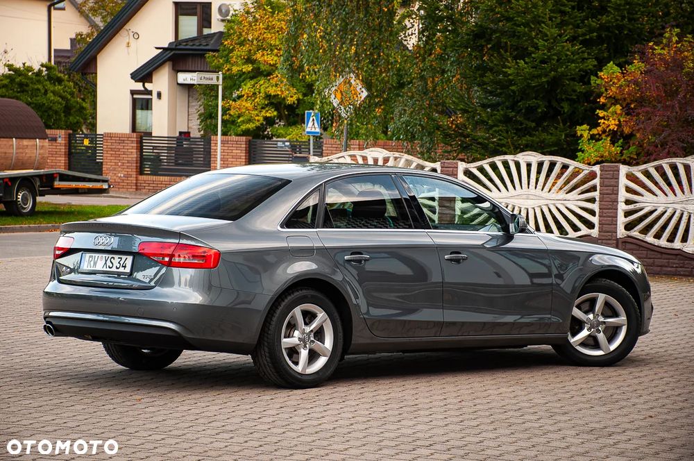 Audi A4 Limousine - 18