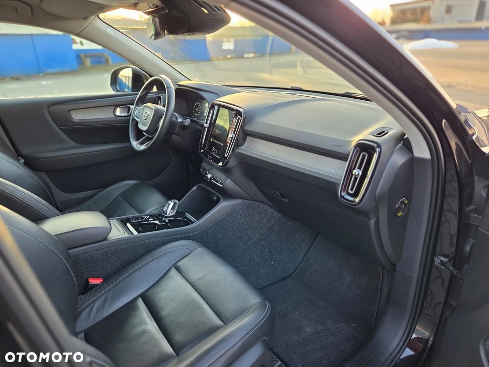 Volvo XC 40 T3 Geartronic Inscription - 31