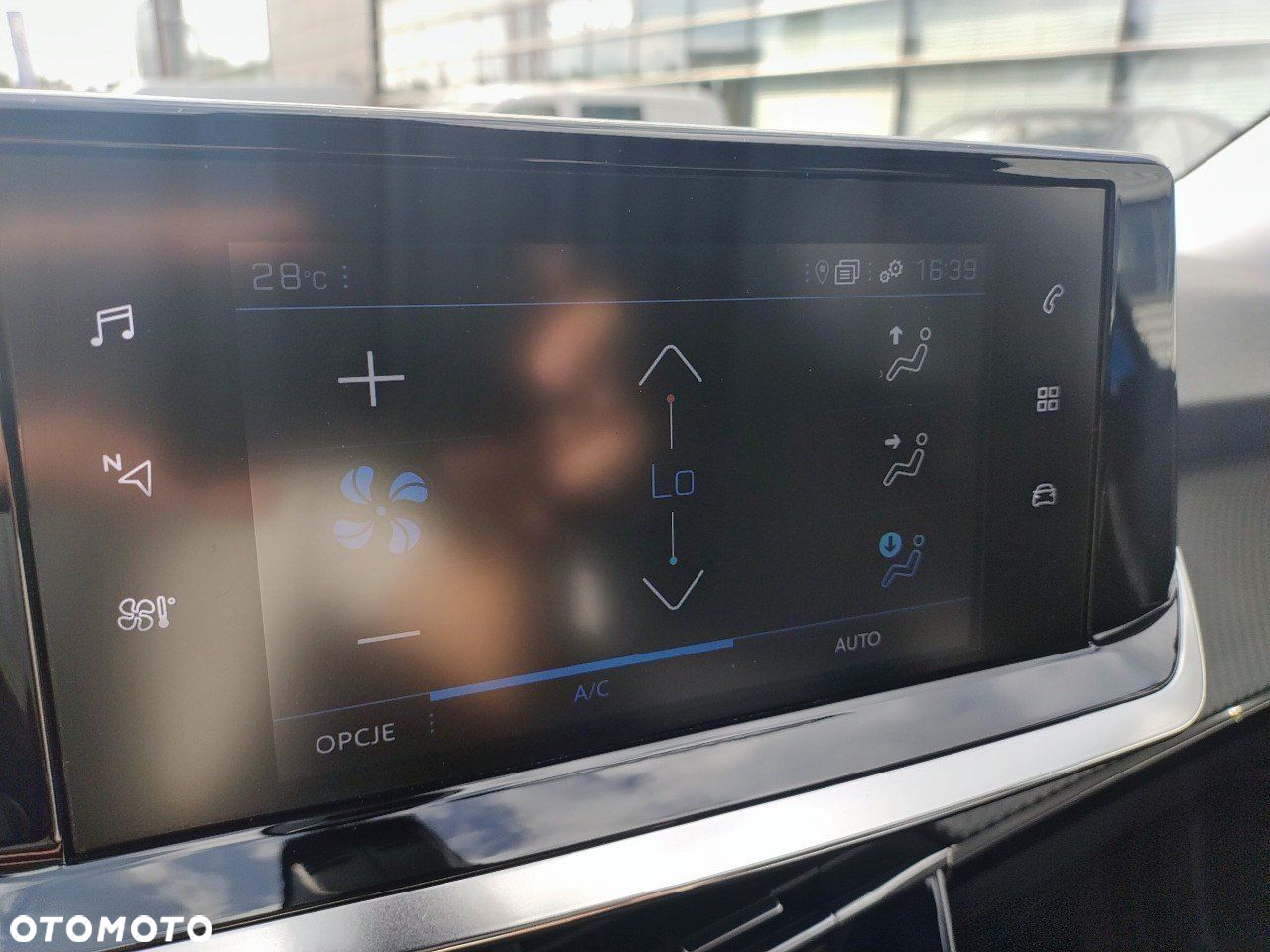 Peugeot 2008 1.2 PureTech Allure Pack S&S EAT8 - 12