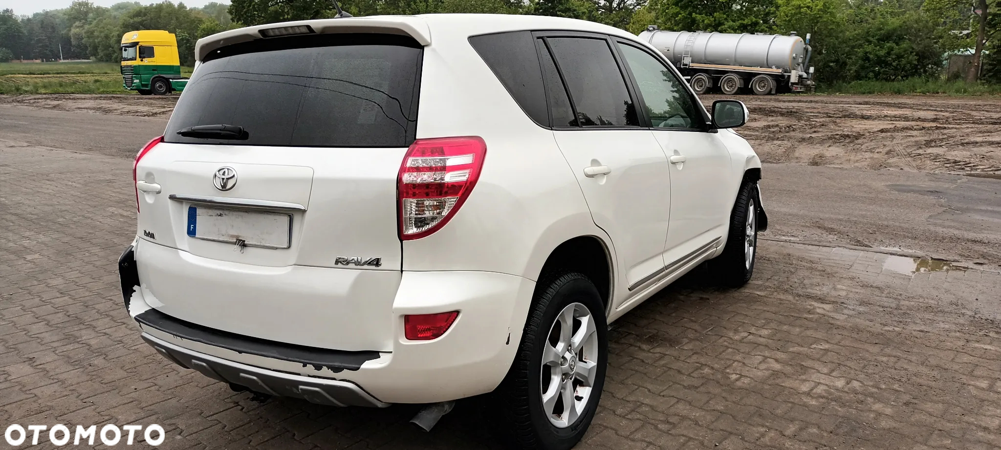 Toyota RAV4 2.2 D-4D Premium - 8