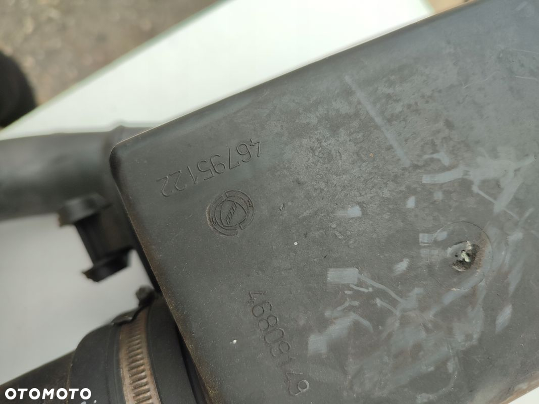 Obudowa filtra powietrza FIAT STILO 1.6 16V 46795122 ORYGINAŁ - 10