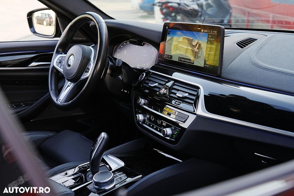 BMW Seria 5 530d xDrive AT MHEV - 10