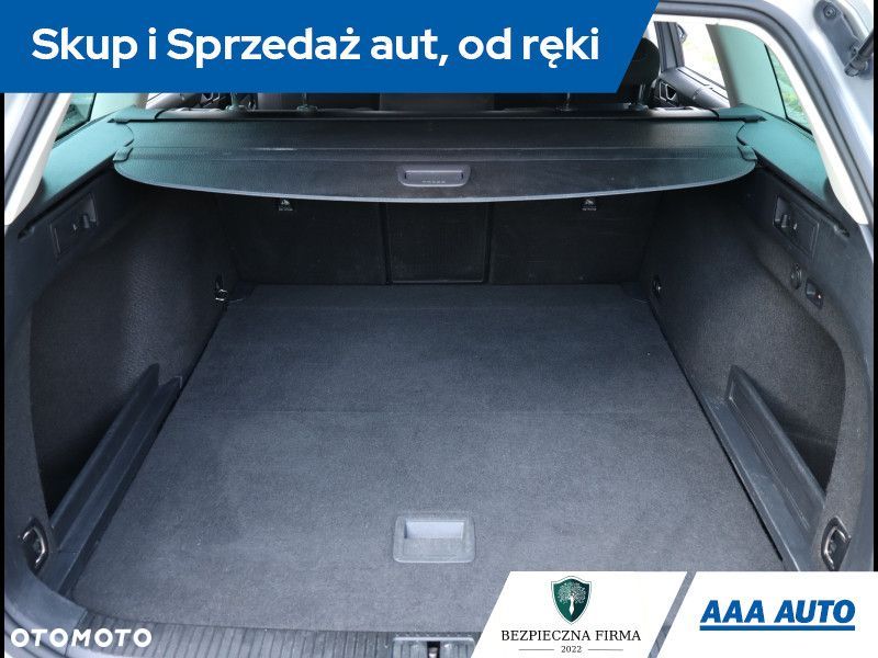 Volkswagen Passat - 14