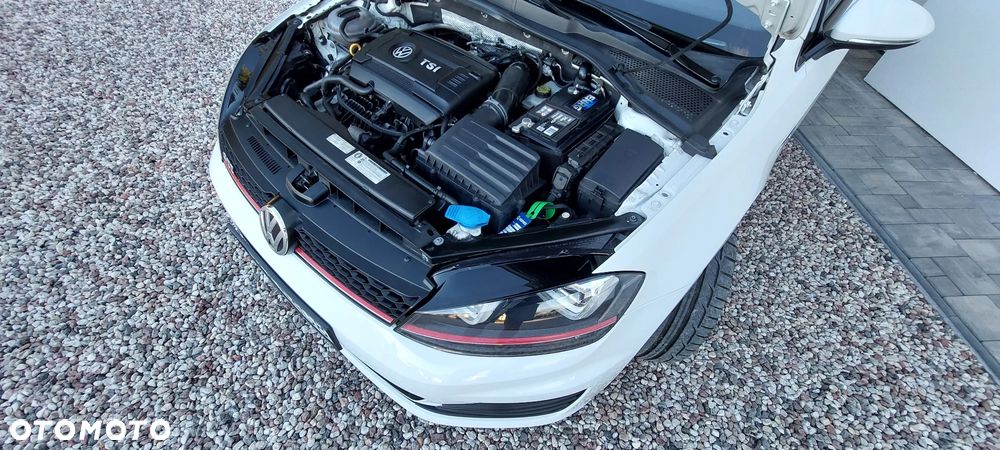 Volkswagen Golf 2.0 TSI BMT GTI DSG - 29