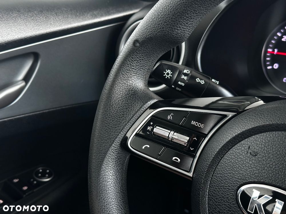 Kia Ceed - 25
