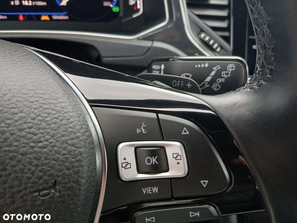 Volkswagen T-Roc - 26