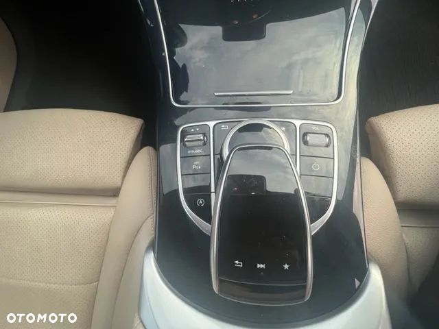 Mercedes-Benz Klasa C 200 7G-TRONIC Avantgarde - 20