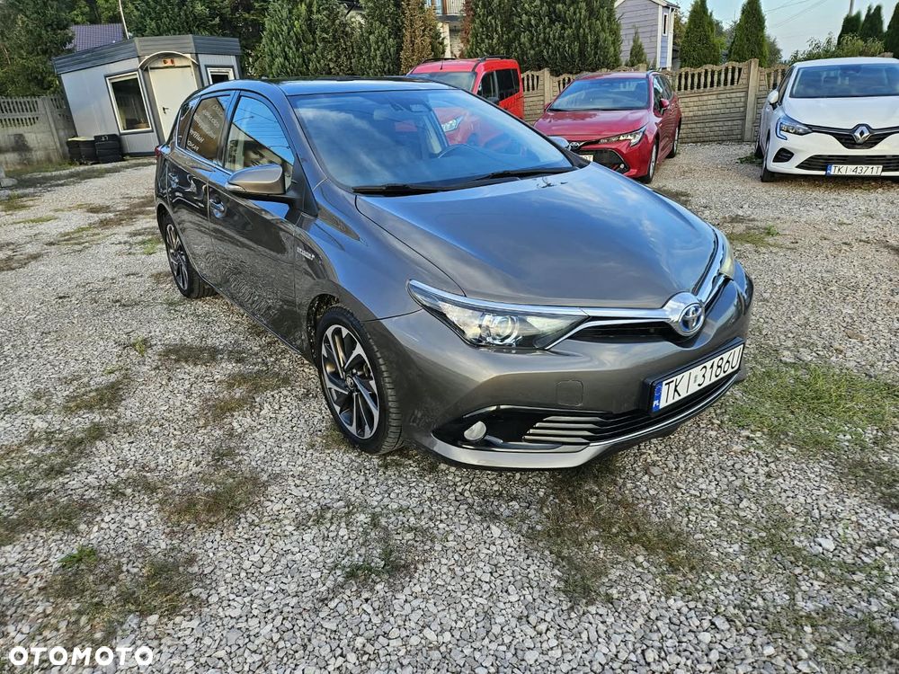 Toyota Auris - 1
