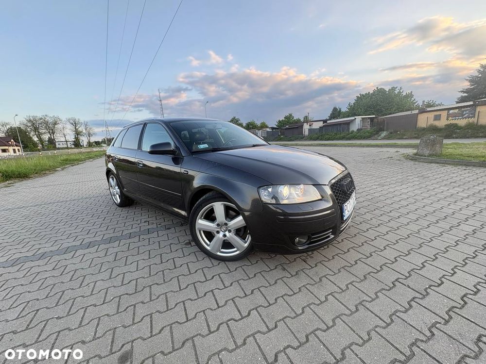 Audi A3 Sportback 2.0 TDI DPF Quattro Attraction - 1