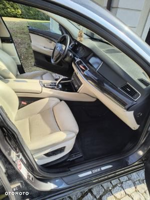 BMW 5GT - 7