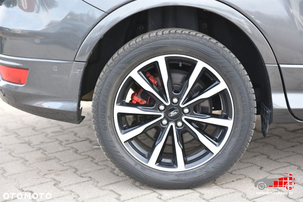 Ford Kuga - 12