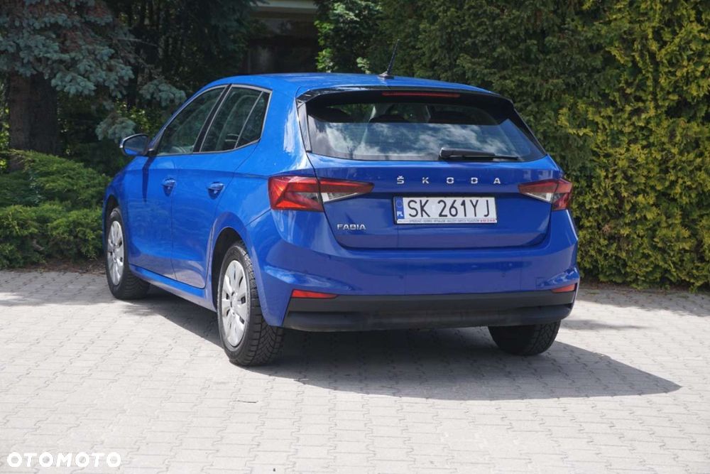 Skoda Fabia - 8
