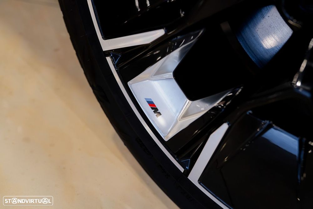 BMW iX3 M Sport Impressive - 14