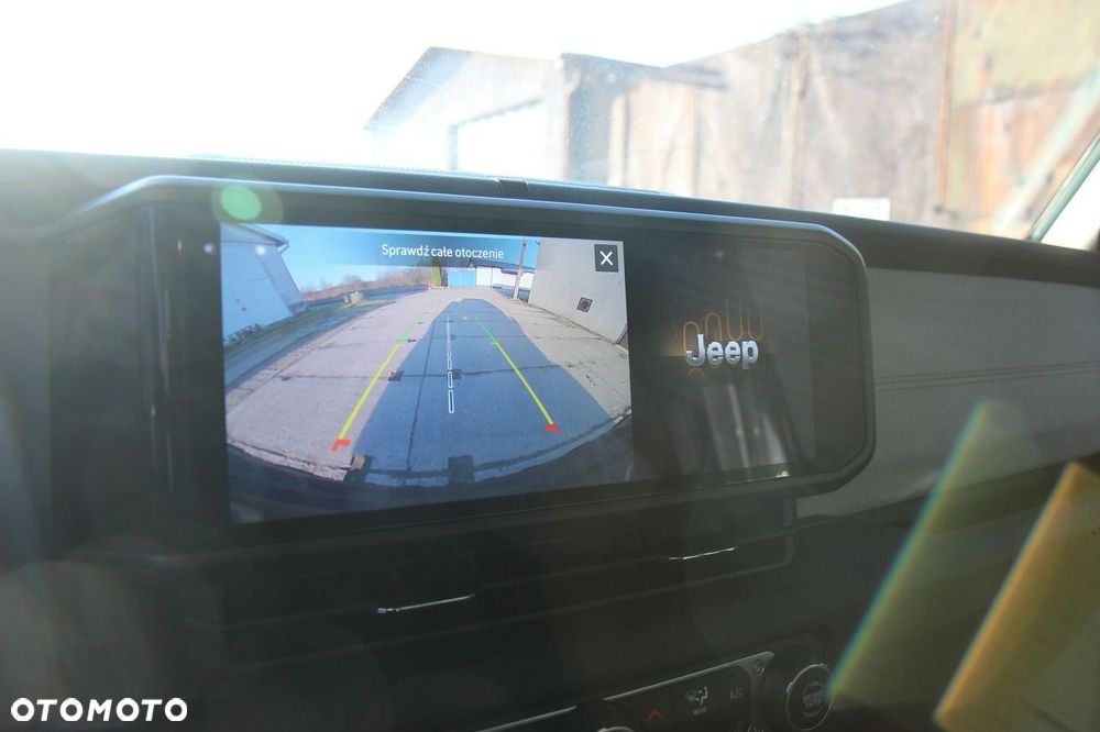 Jeep Wrangler - 33