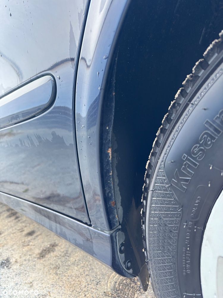 Mercedes-Benz Klasa E - 21