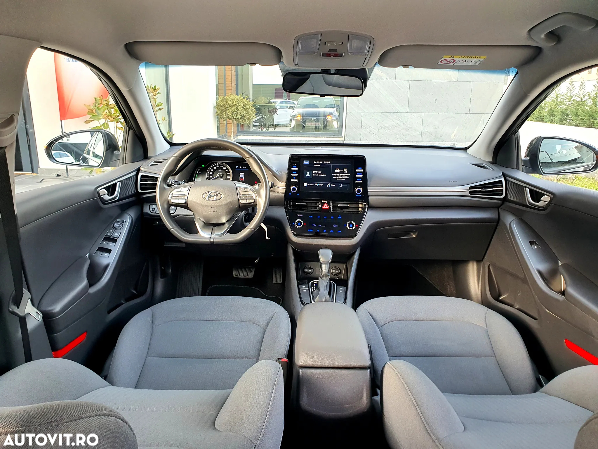 Hyundai IONIQ Plug-in-Hybrid 1.6 GDI Style - 13