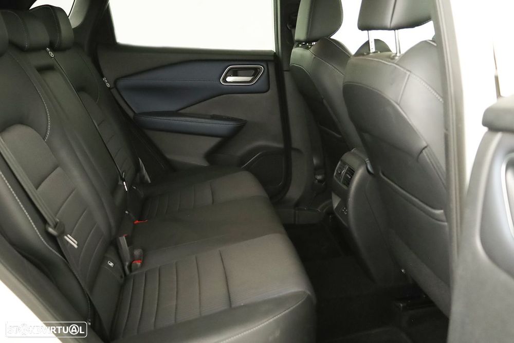 Nissan Qashqai 1.3 DIG-T Tekna - 21