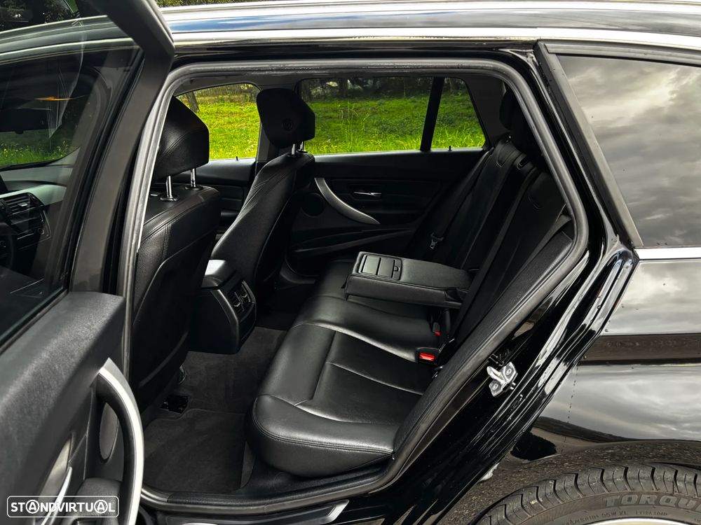 BMW 320 d Luxury Line - 8