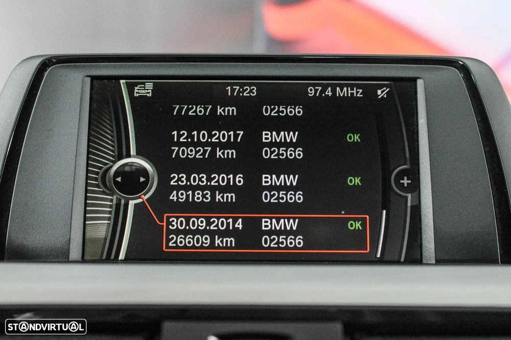 BMW 318 d Auto Line Sport - 26