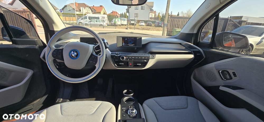 BMW i3 (60 Ah) - 13