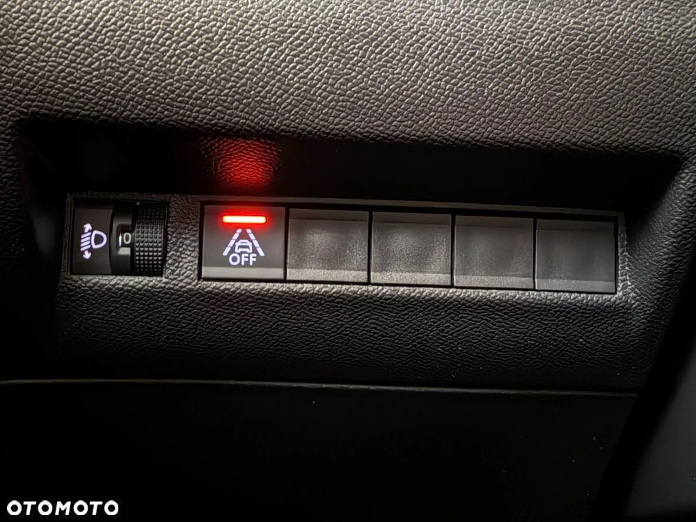 Peugeot 2008 1.2 PureTech Allure Pack S&S - 26