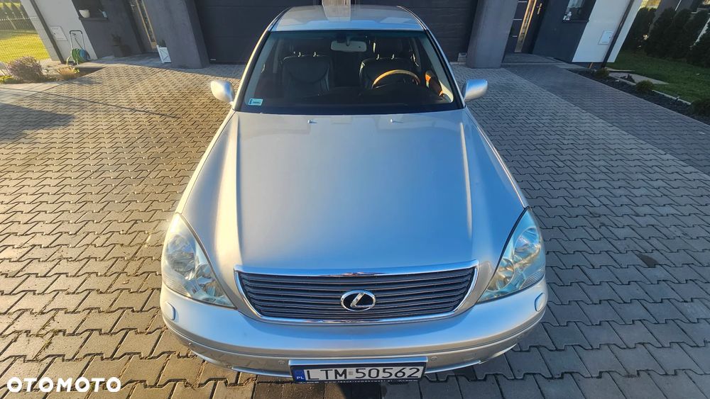 Lexus LS Standard - 16