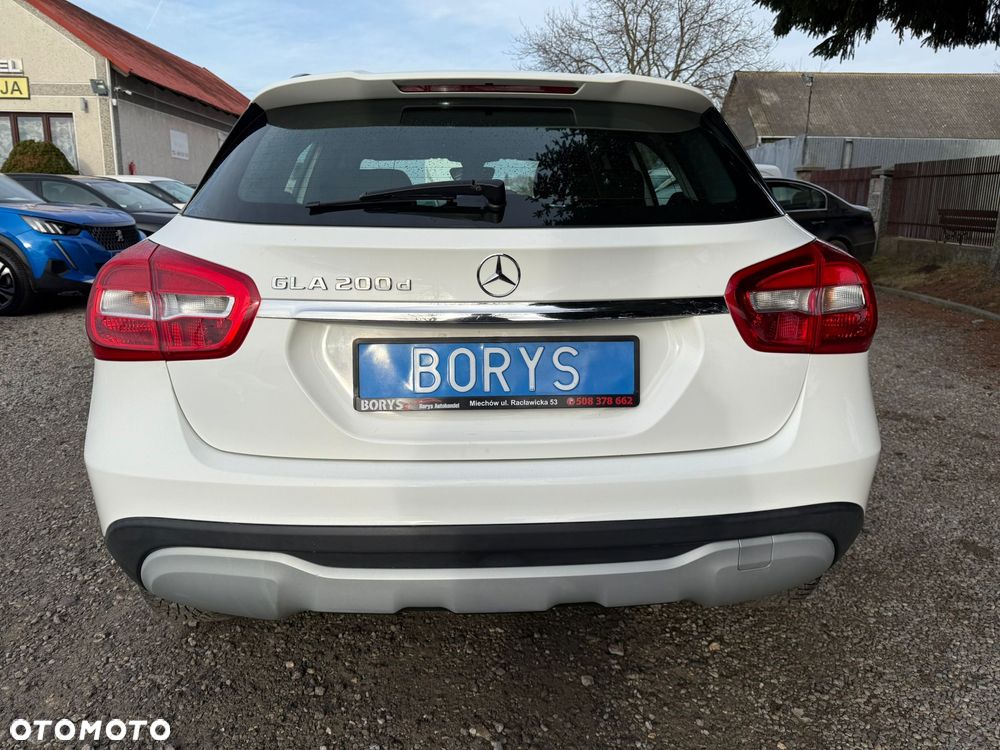 Mercedes-Benz GLA 200 d 7G-DCT Style - 9
