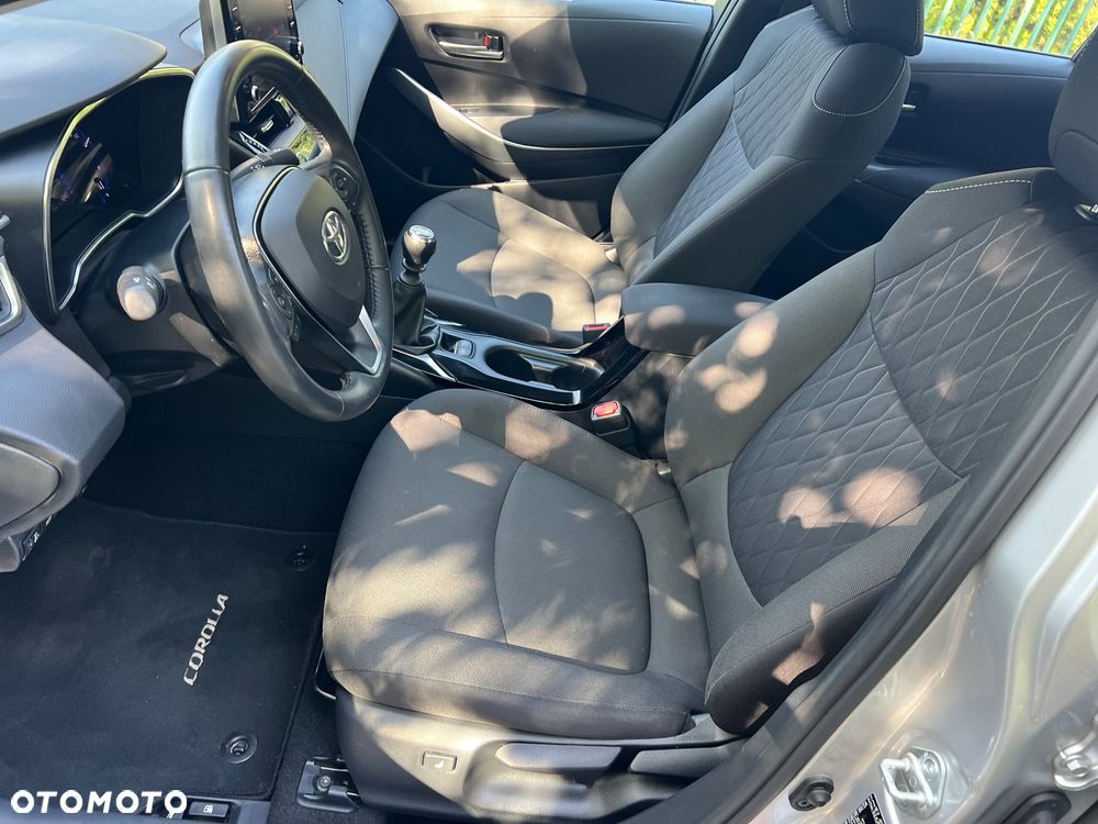 Toyota Corolla 1.6 Comfort - 24