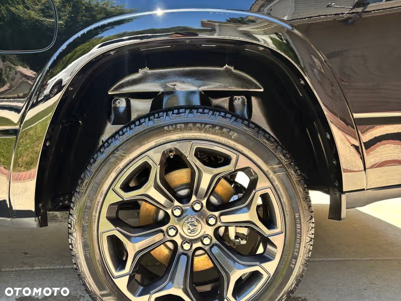 RAM 1500 5.7 Crew Cab Limited - 19