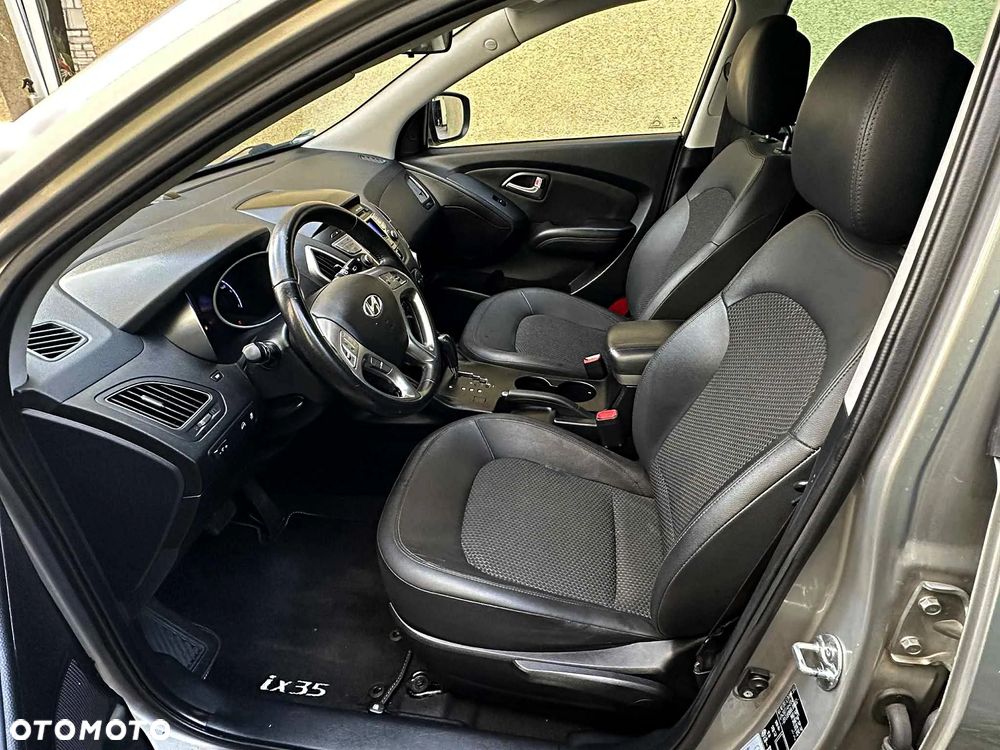 Hyundai ix35 2.0 Premium 2WD - 22