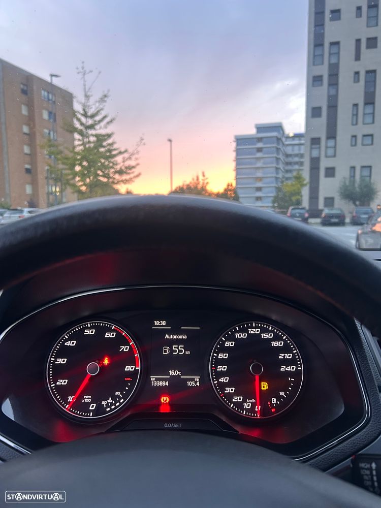 SEAT Arona - 10