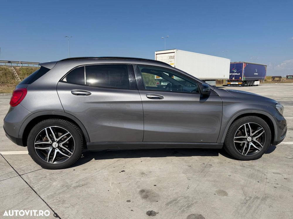 Mercedes-Benz GLA 200 CDI 4MATIC Aut. - 2
