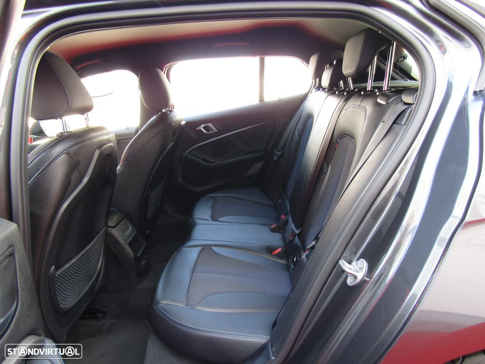 BMW 116 d Pack Desportivo M - 16