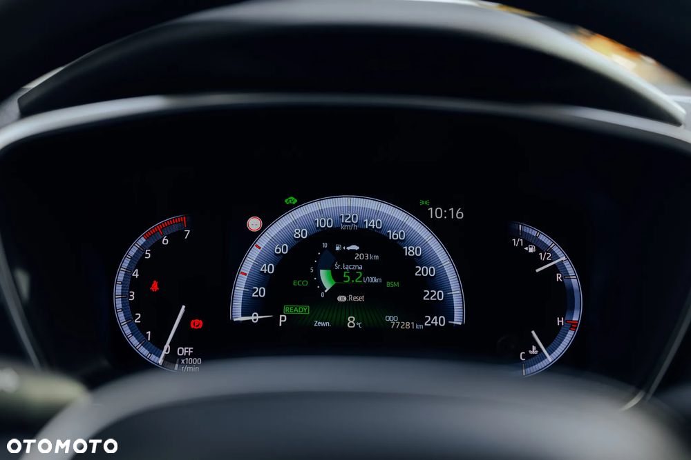 Toyota Corolla 1.8 Hybrid Executive - 22