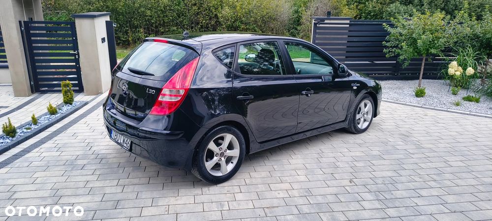 Hyundai i30 1.6 CRDi blue Classic - 13
