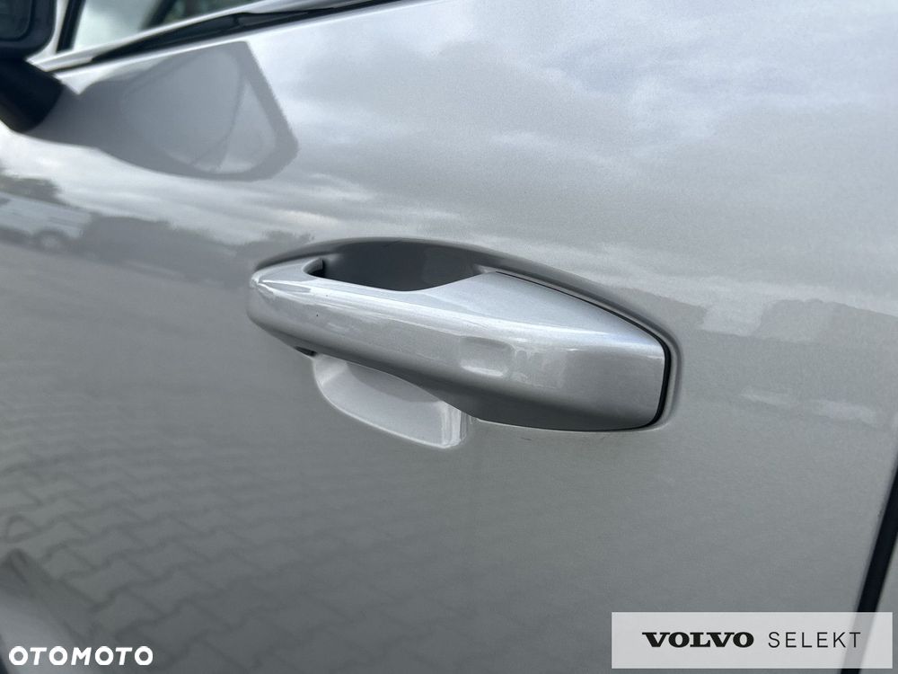 Volvo XC 40 - 28