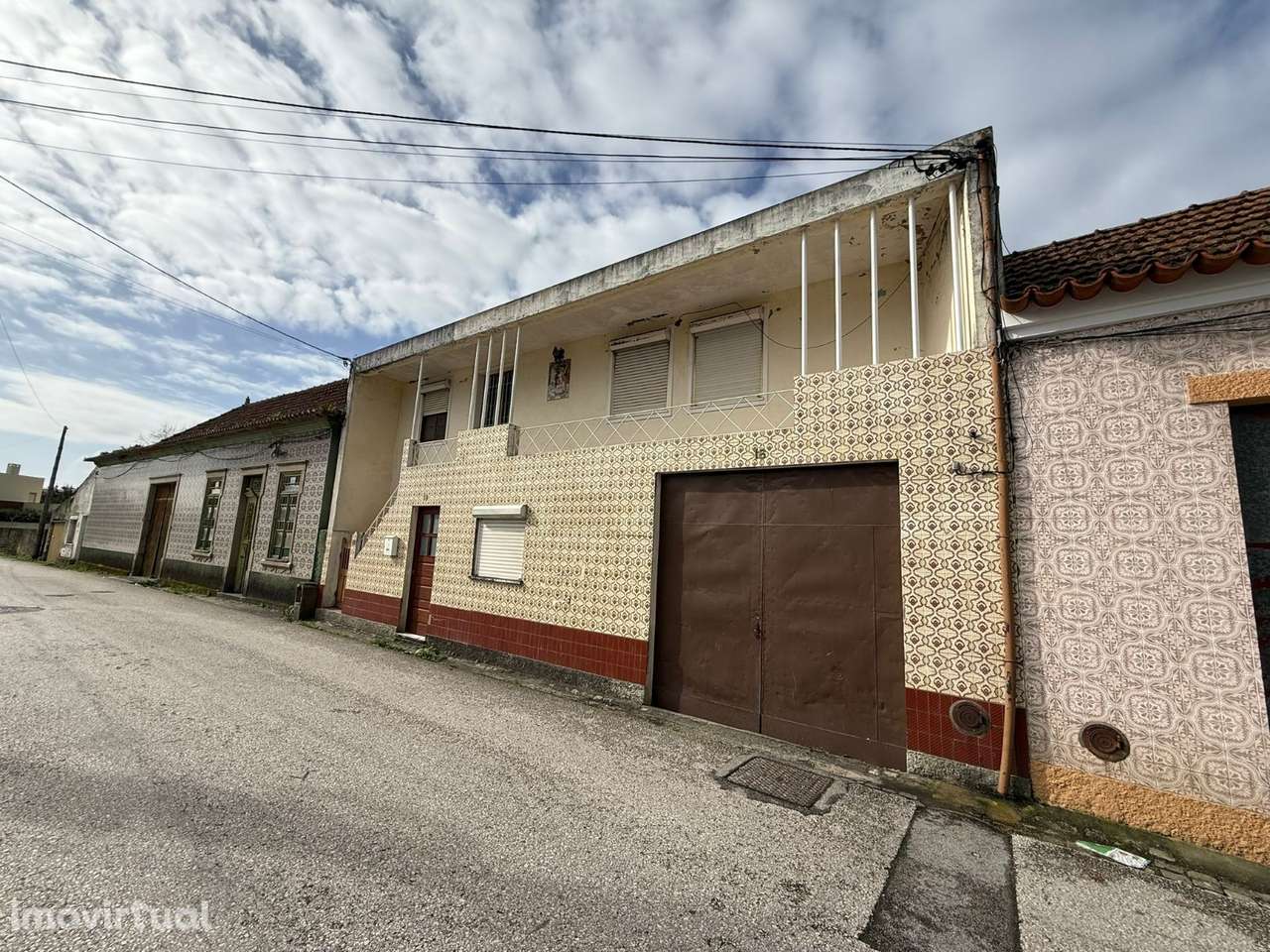 Moradia T4+1 com Traça Tradicional, Pátios e Terreno - Bonsucesso, ... - Grande imagem: 2/24