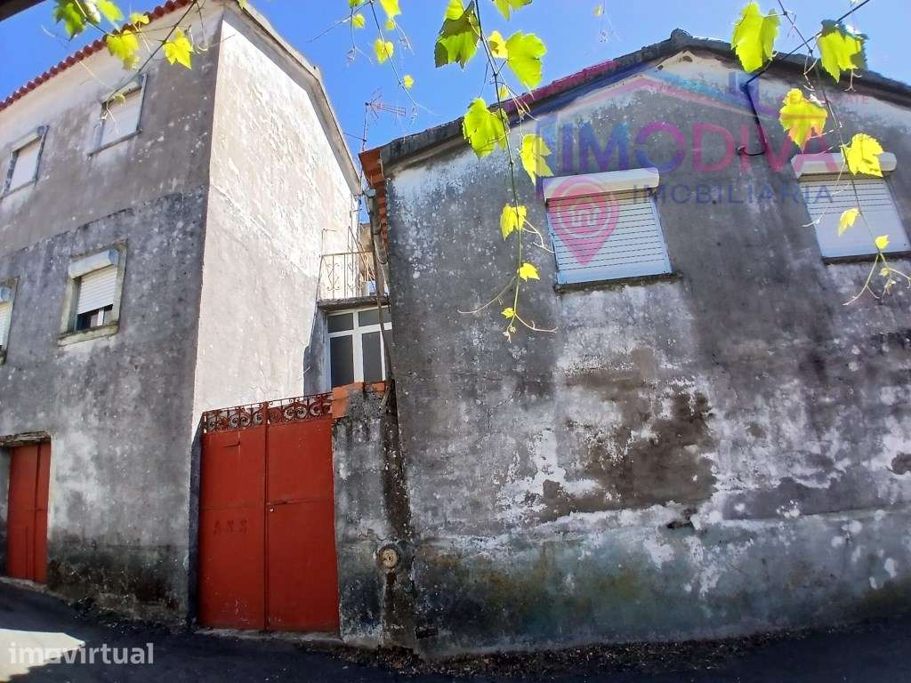 Casa de campo T3, com garagem, localizada em Amoreirinha - Grande imagem: 5/44