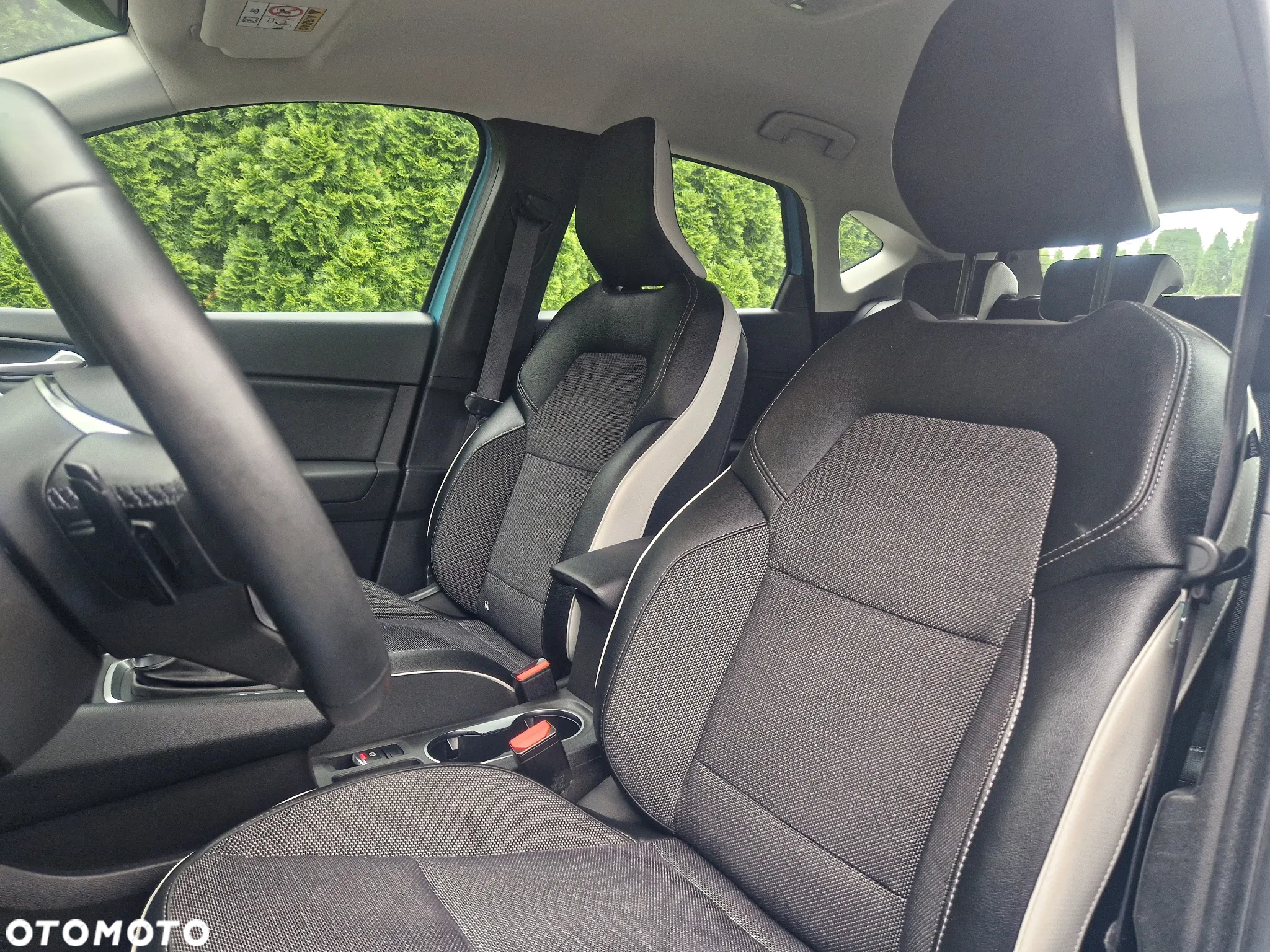 Renault Captur 1.3 TCe Intens EDC - 22