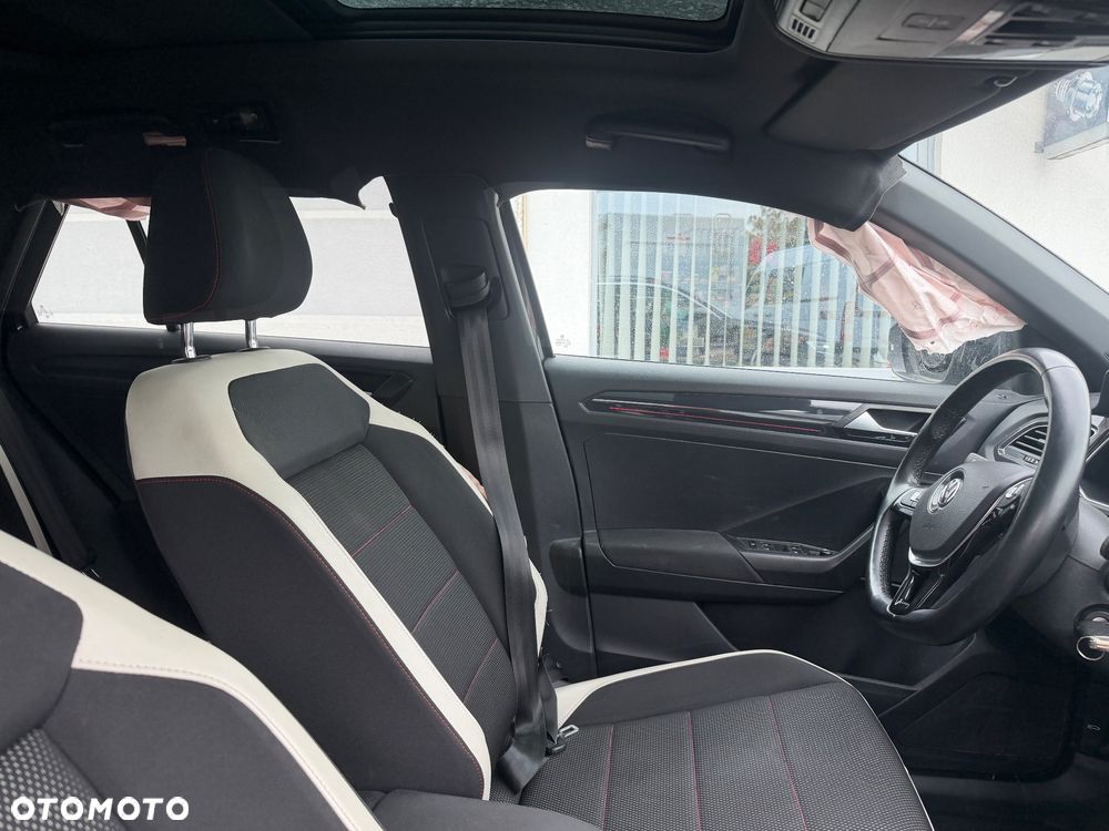 Volkswagen T-Roc 2.0 TDI SCR DPF Premium DSG - 9