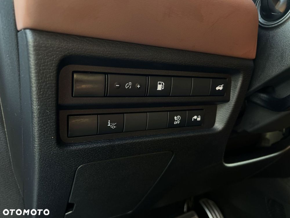 Mitsubishi Outlander - 18
